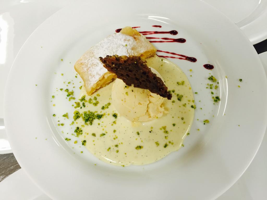 Landgasthof Zum Schwarzen Adler Hotel 3*
