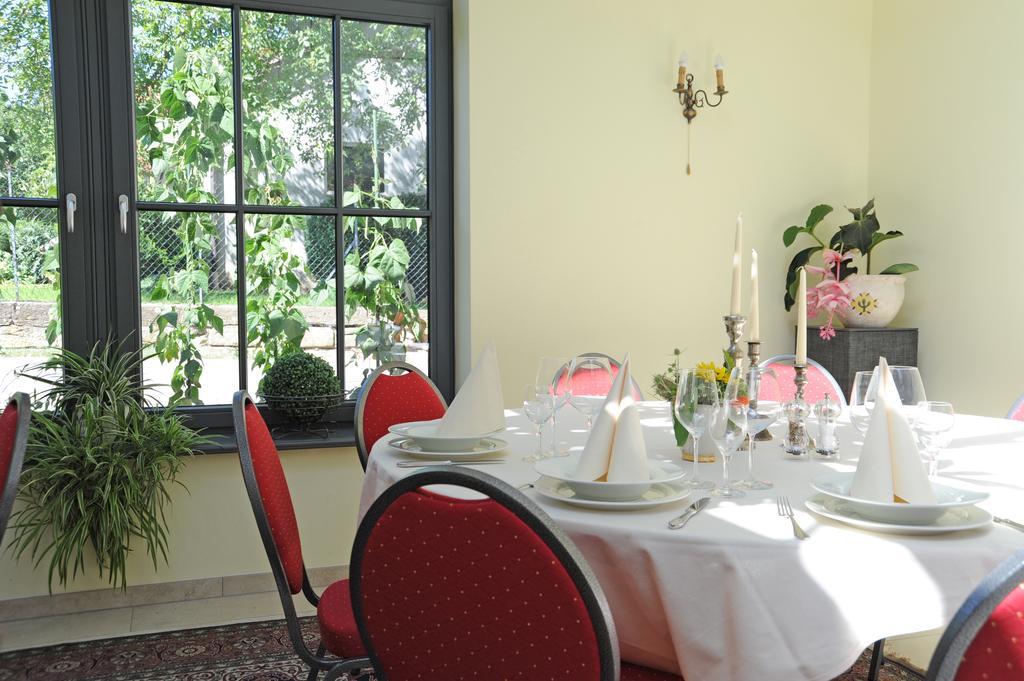 Landgasthof Zum Schwarzen Adler Hotel